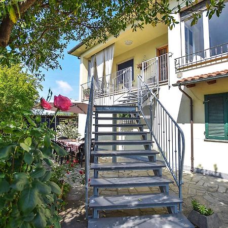 Apartamento Da Gianni E Rosetta Camaiore Exterior foto